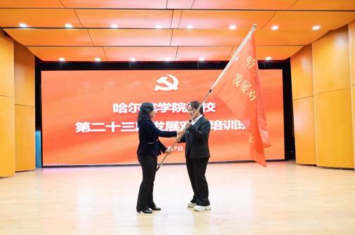 说明: 9fdb16996eb1ddc4beacb457e5ad5ab 说明: 9fdb16996eb1ddc4beacb457e5ad5ab