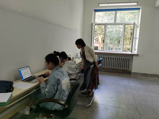 说明: C:\Users\Administrator\Desktop\MK体育党团联动社区共建工作室圆满完成返校学生流调任务\b034d8f1de5e4b8bfa53fe9ead9be30.jpg